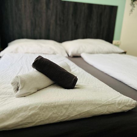 Modernes Kleines Mini Appartment Wina Bagian luar foto