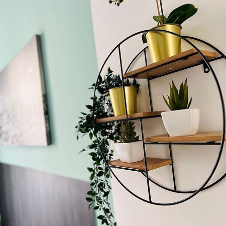 Modernes Kleines Mini Appartment Wina Bagian luar foto