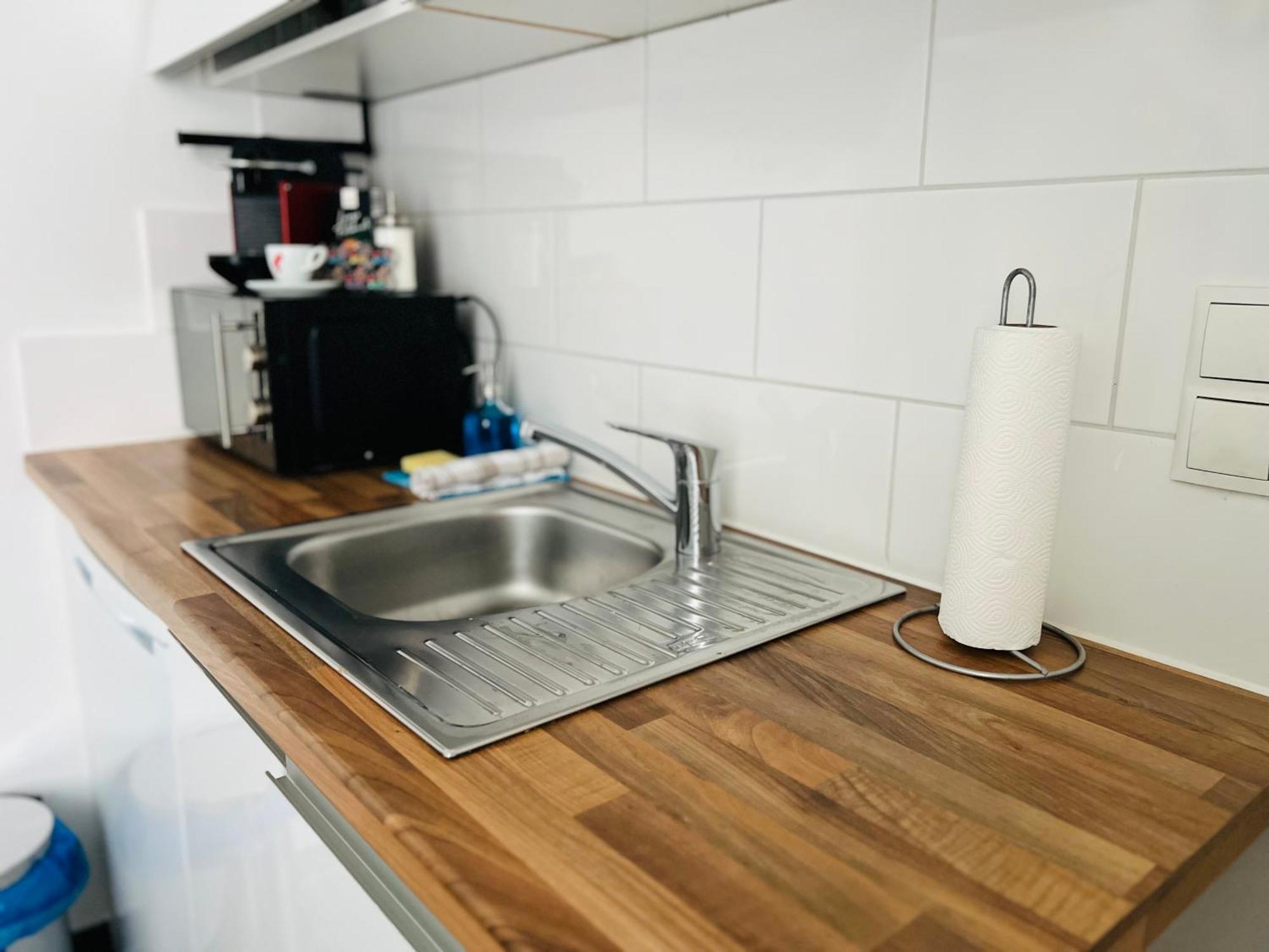 Modernes Kleines Mini Appartment Wina Bagian luar foto